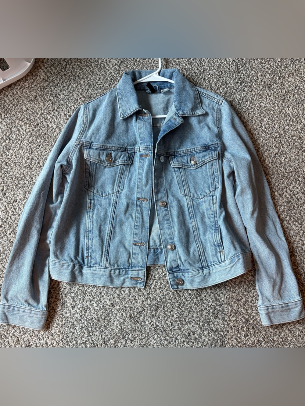 womens light blue denim jacket